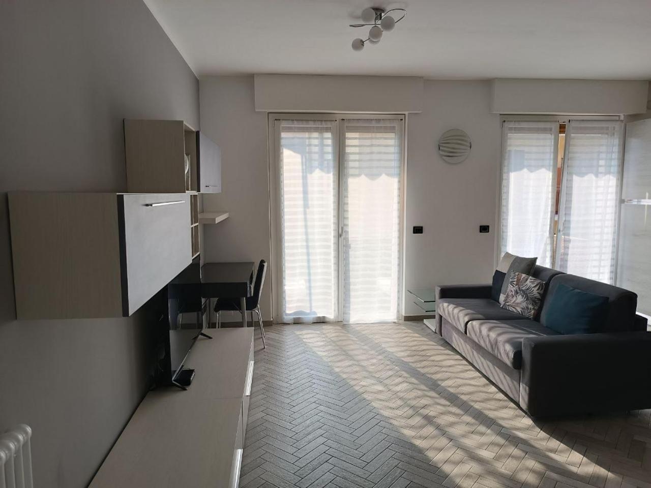 Gf Apartment Varazze